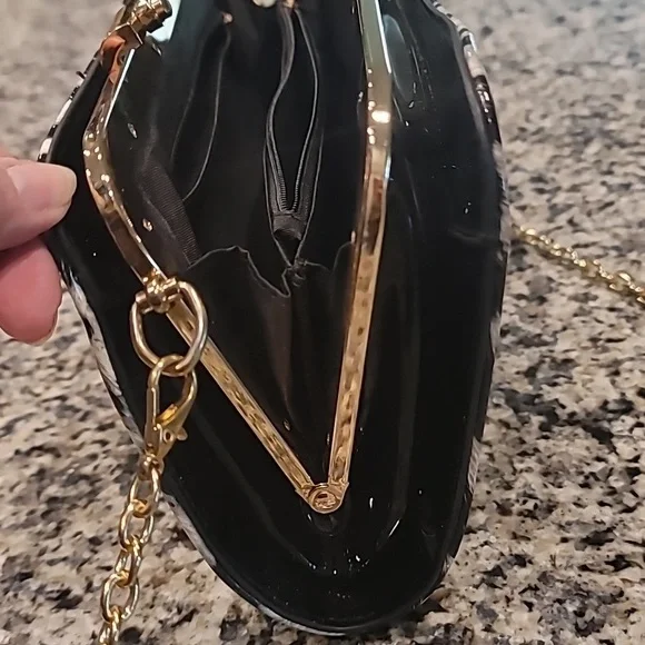 Retro style crossbody clutch - Picture 6 of 15